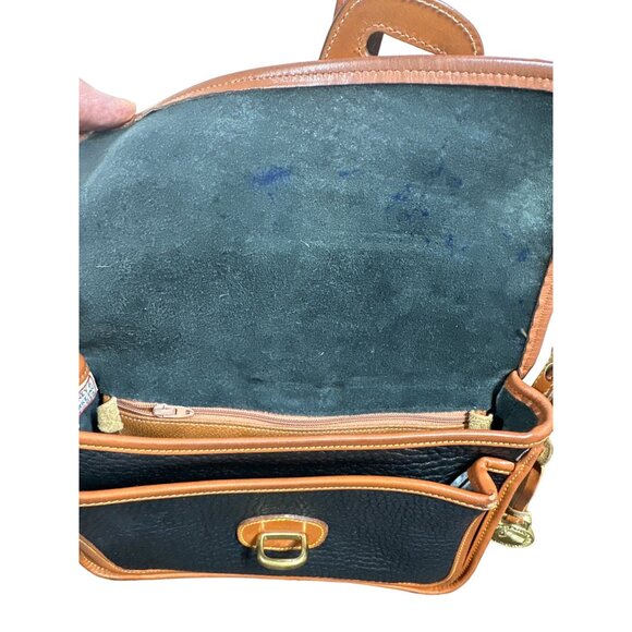 Elegant Black and Tan Leather Crossbody Bag - Picture 12 of 16